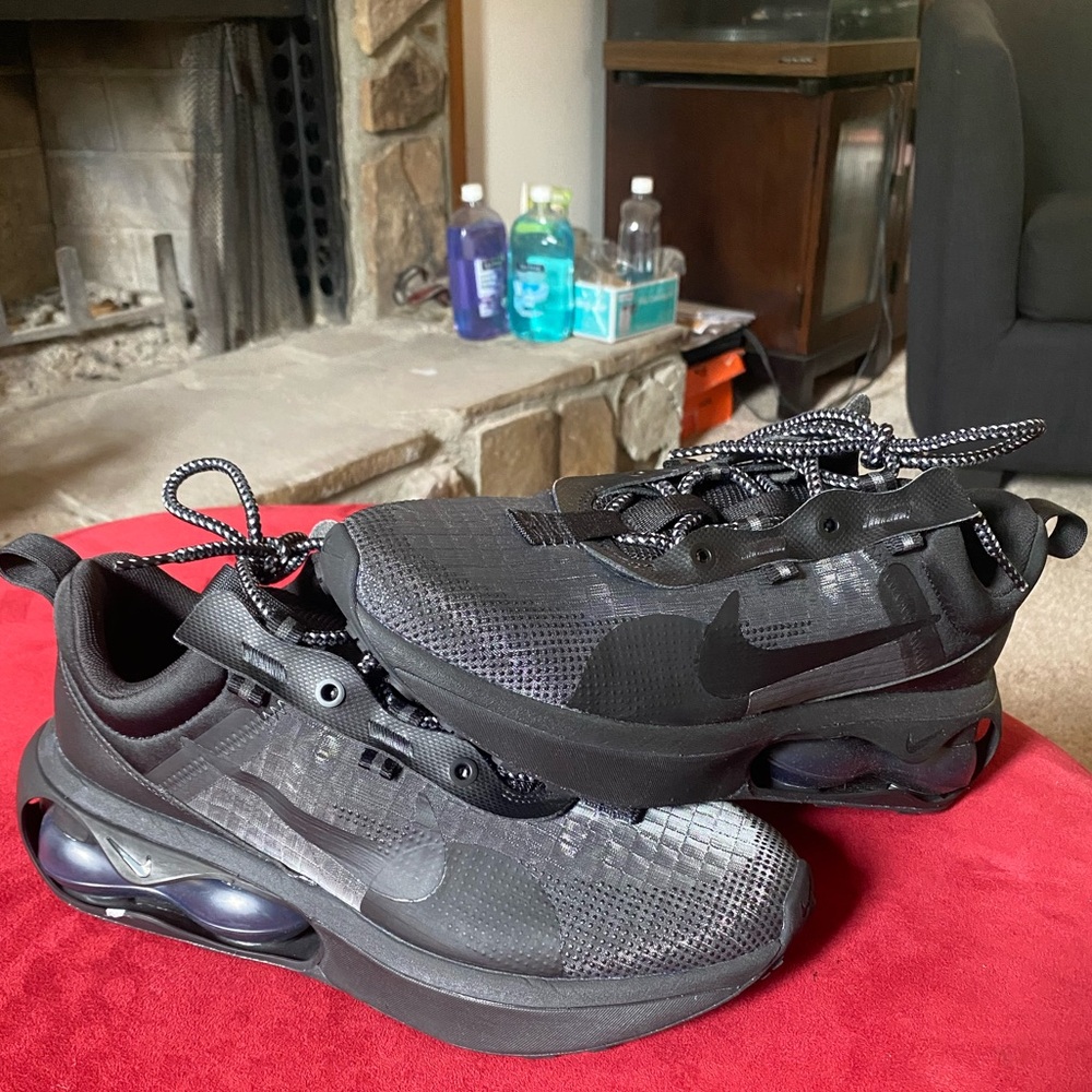 Nike Air Max 2021 "Triple Black"